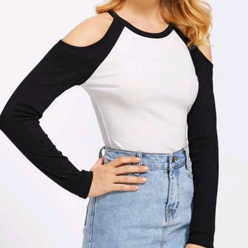 Open shoulder tee